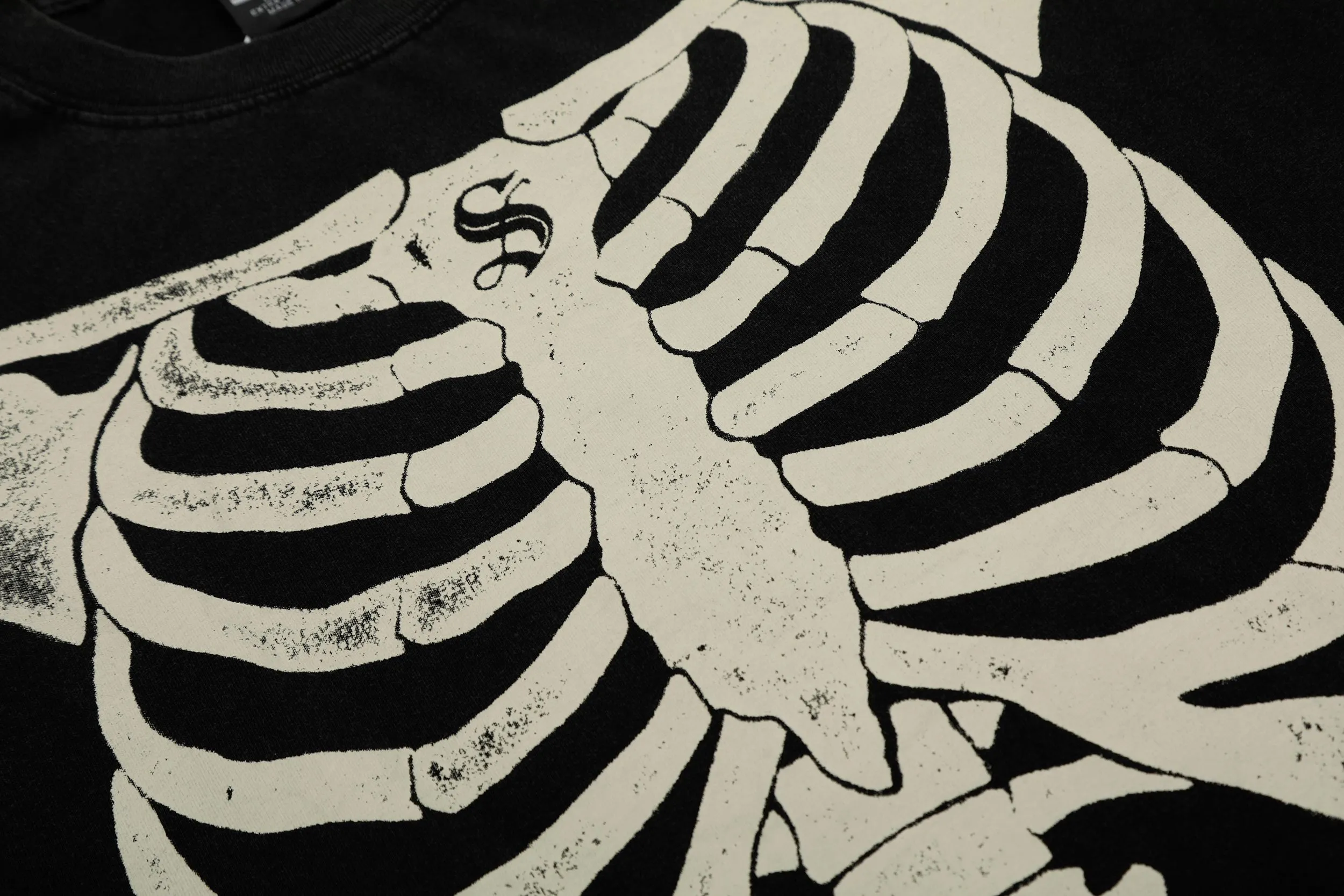 Saint washed vintage skeleton short-sleeved T-shirt Color: washed black Wholesale price: 118 Size: M L XL XXL Style number: 2147